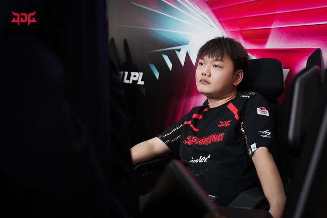 一向严密 一向严密