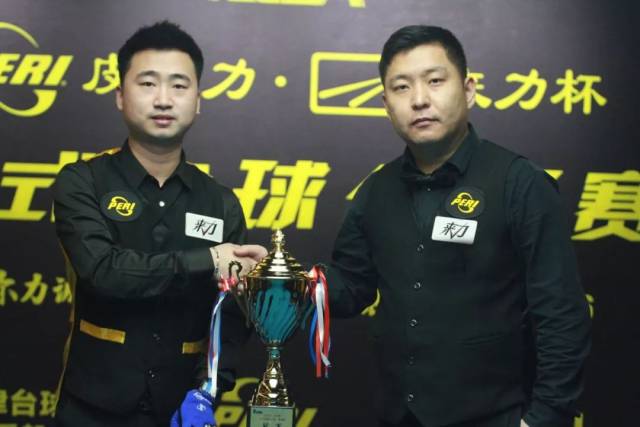 和许多球员 和许多球员