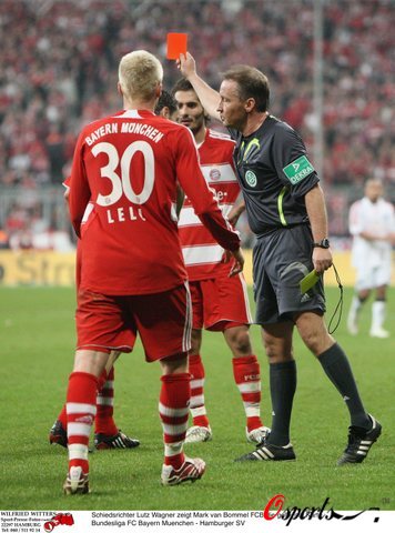 村里会举行 村里会举行